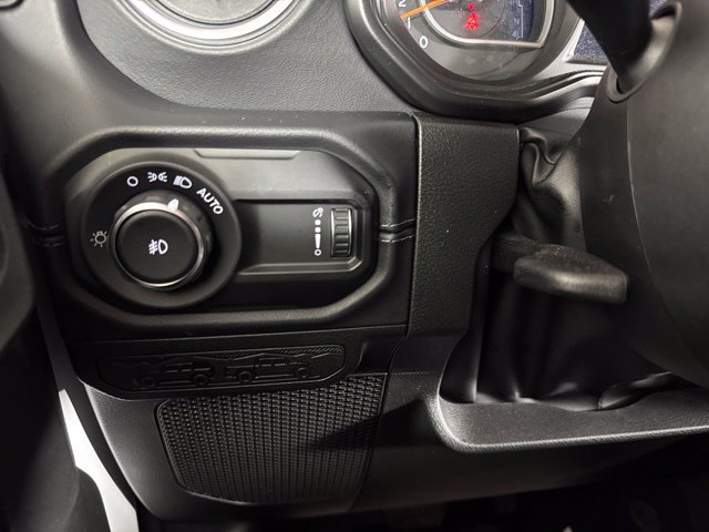 Used 2026 Jeep Wrangler Unlimited Sahara AWD/4WD image 19