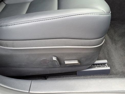 Used 2023 Tesla Model 3 Standard Range RWD image 13