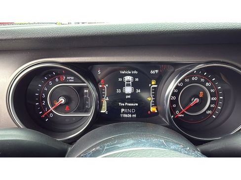 Used 2020 Jeep Gladiator Rubicon w/ LED Lighting Group AWD/4WD image 26