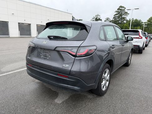 Used 2023 Honda HR-V LX image 8