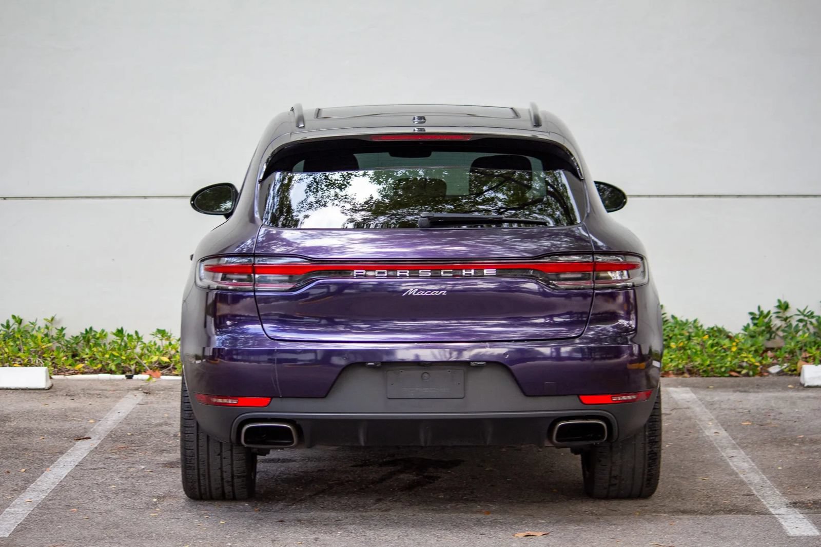 Used 2021 Porsche Macan w/ Premium Package Plus AWD/4WD image 13