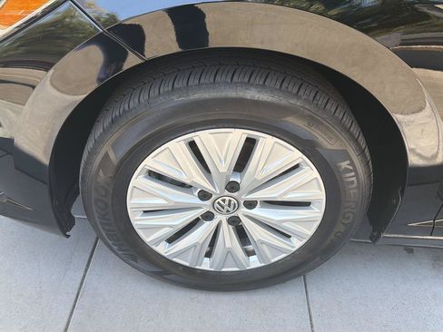 Used 2019 Volkswagen Jetta S w/ Driver Assistance Package FWD image 10