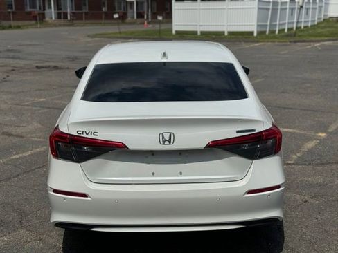Used 2022 Honda Civic Touring image 12