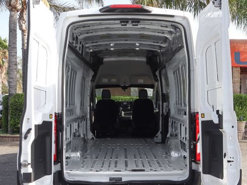 Used 2022 Ford Transit 250 148 High Roof Extended RWD image 8