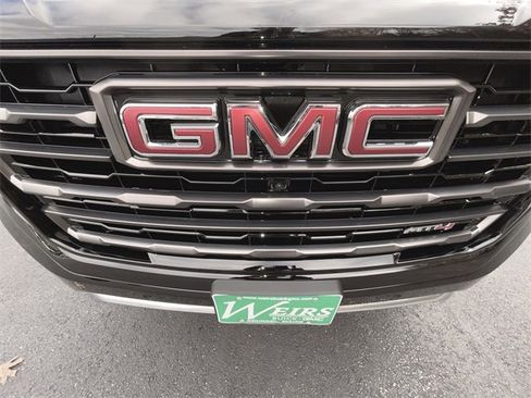 New 2026 GMC Yukon XL AT4 Ultimate w/ LPO, Illumination Package image 32