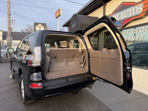 Used 2018 Lexus GX 460 image 19
