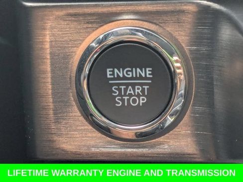 Used 2024 Ford F250 Lariat w/ Lariat Ultimate Package AWD/4WD image 29