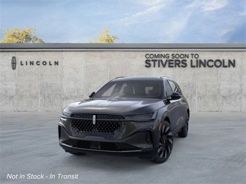 New 2025 Lincoln Nautilus Reserve image 2