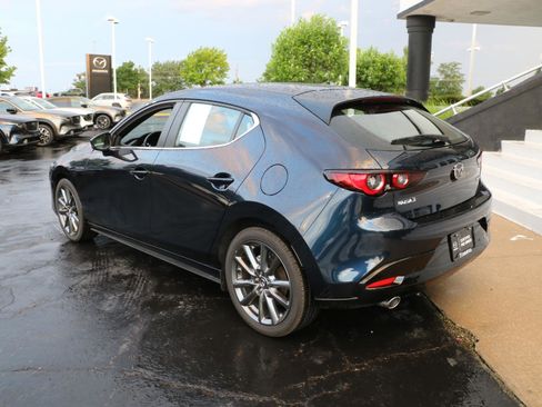 Certified 2025 MAZDA MAZDA3 s FWD image 3