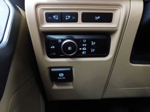 Used 2023 Ford F150 XLT w/ Equipment Group 302A High image 34