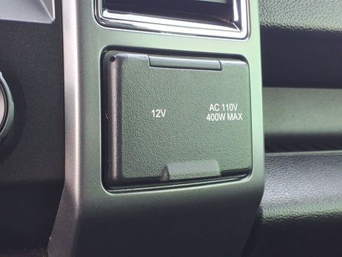 Used 2020 Ford F150 XLT w/ Equipment Group 302A Luxury AWD/4WD image 26