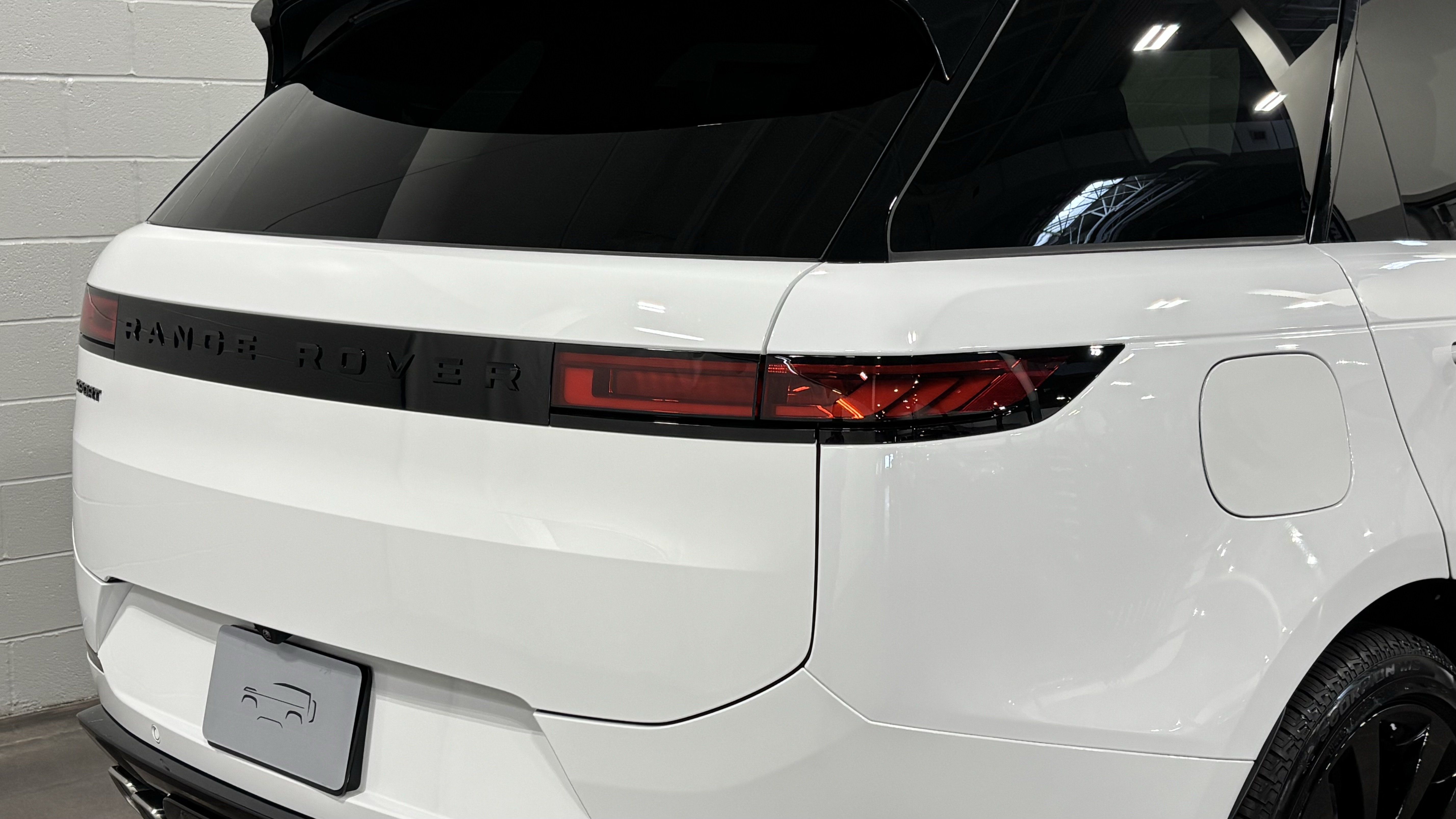 New 2026 Land Rover Range Rover Sport Dynamic SE AWD/4WD image 18
