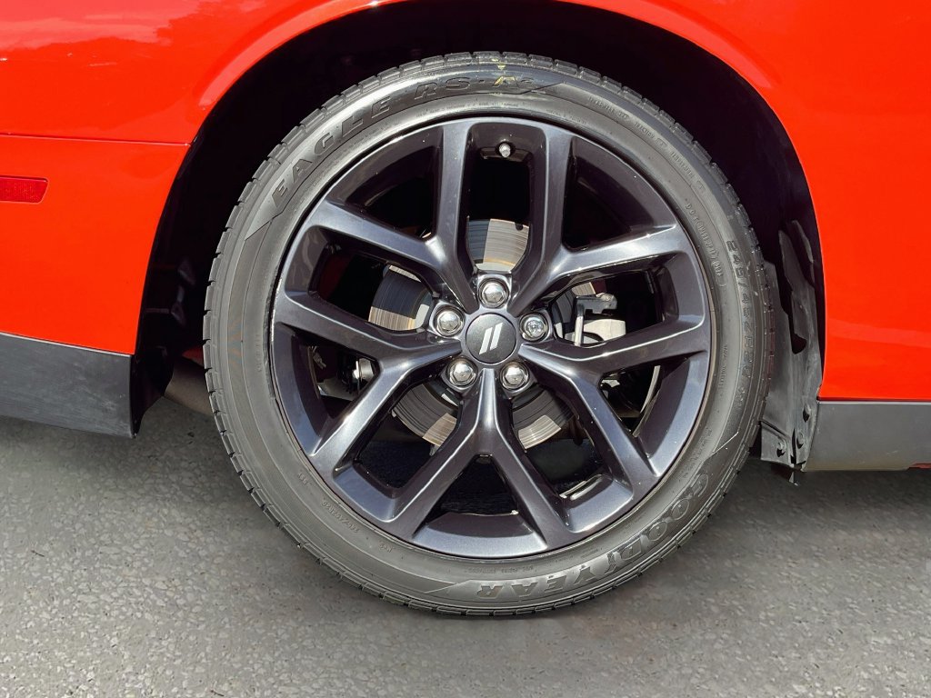 Used 2023 Dodge Challenger R/T w/ Blacktop Package RWD image 28