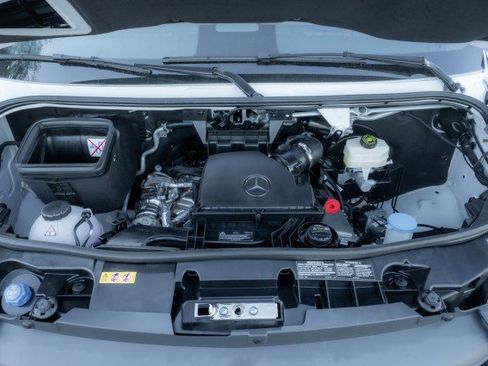 New 2025 Mercedes-Benz Sprinter 2500 image 23