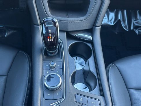 Used 2023 Cadillac XT6 Premium Luxury w/ Technology Package image 16