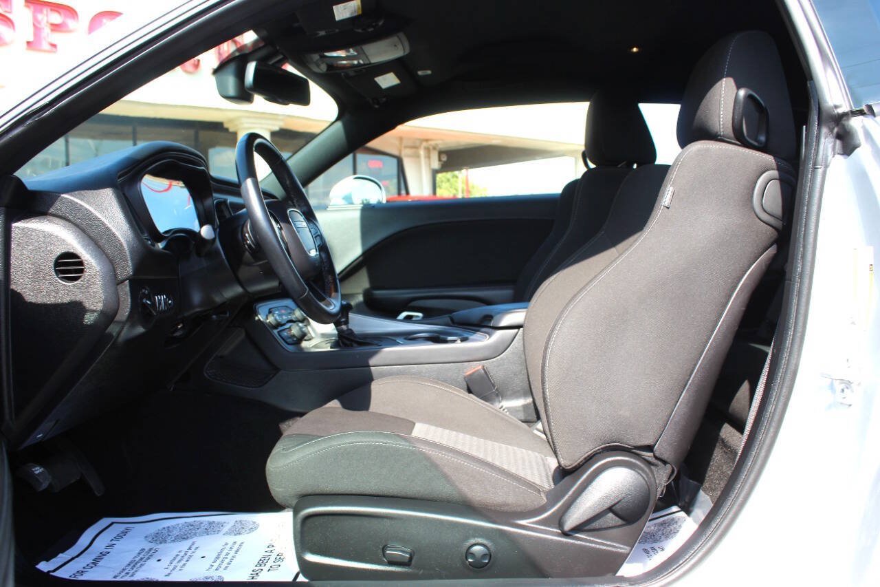 Used 2023 Dodge Challenger GT w/ Blacktop Package AWD/4WD image 13