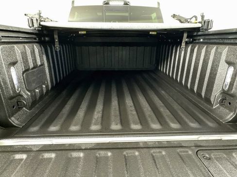 Used 2025 RAM 1500 Limited AWD/4WD image 33