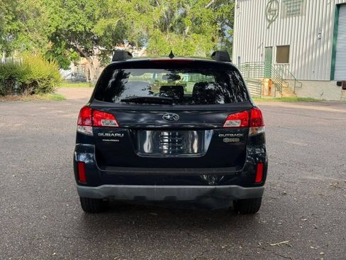 Used 2013 Subaru Outback 2.5i Limited w/ Moonroof Pkg AWD/4WD image 4