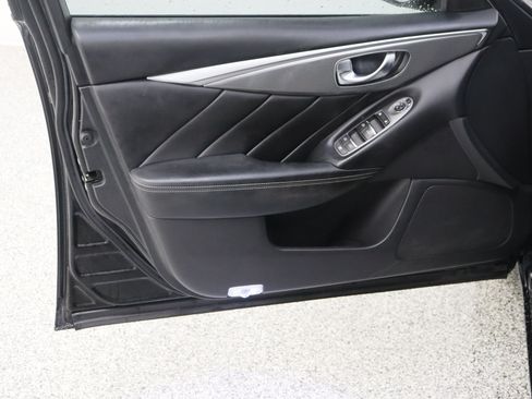 Used 2017 INFINITI Q50 Signature Edition RWD image 12