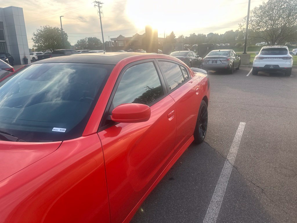 Used 2018 Dodge Charger R/T RWD image 4