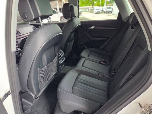 Used 2023 Audi Q5 2.0T Premium w/ Convenience Package AWD/4WD image 15