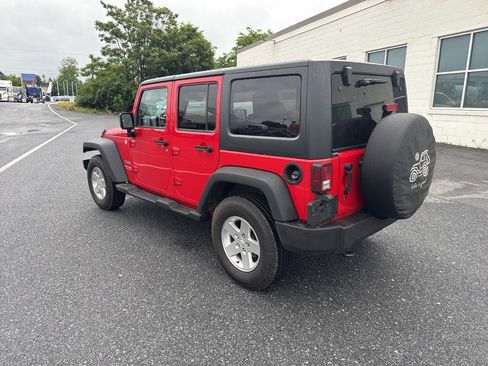 Used 2011 Jeep Wrangler Unlimited Sport AWD/4WD image 3
