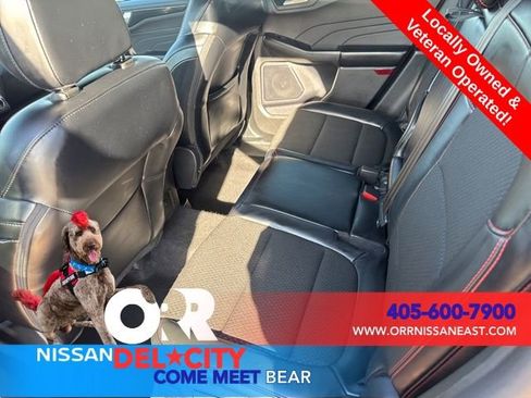 Used 2025 Ford Escape ST-Line AWD/4WD image 10