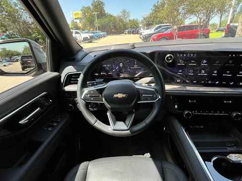 Used 2026 Chevrolet Tahoe LT w/ Comfort Package AWD/4WD image 10