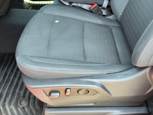 Used 2025 Chevrolet Silverado 1500 Custom AWD/4WD image 22