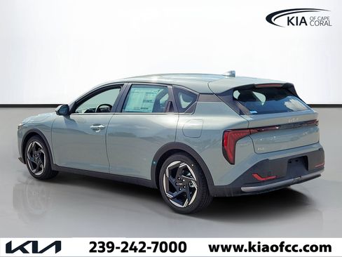 New 2026 Kia K4 EX FWD image 4