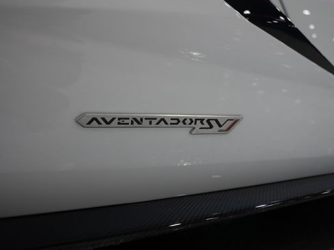 Used 2020 Lamborghini Aventador SVJ AWD/4WD image 36