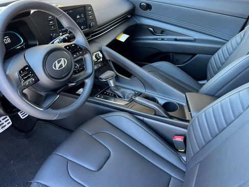 New 2026 Hyundai Elantra SEL Sport FWD image 9