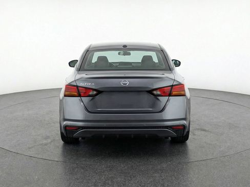 Used 2025 Nissan Altima 2.5 SV FWD image 7