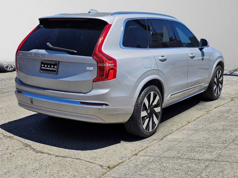 Used 2023 Volvo XC90 T8 Ultimate w/ Protection Package Premier AWD/4WD image 3