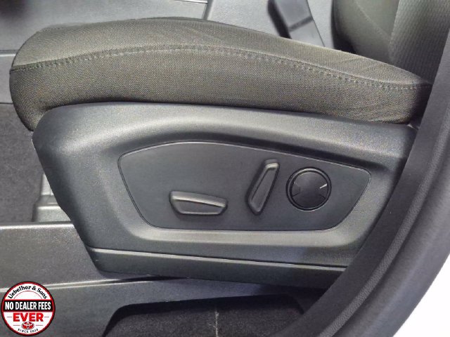 Used 2022 Ford Explorer XLT AWD/4WD image 17