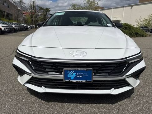 New 2026 Hyundai Elantra Sport FWD image 2