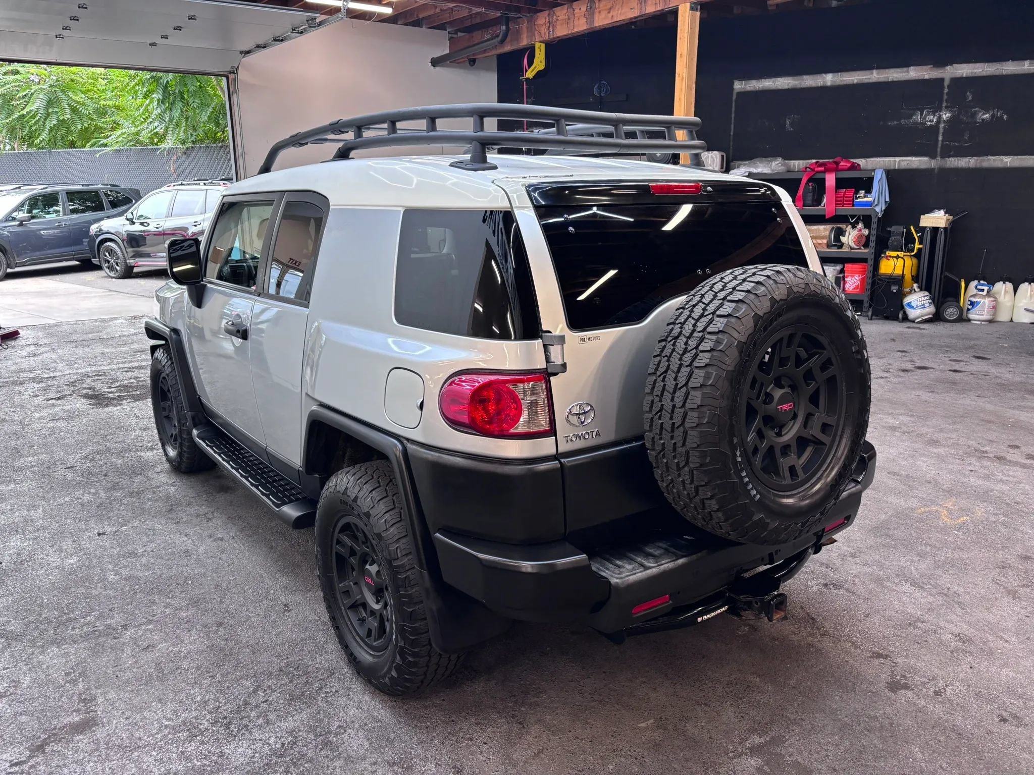 Used 2007 Toyota FJ Cruiser 4WD w/ Upgrade Pkg 1 image 5