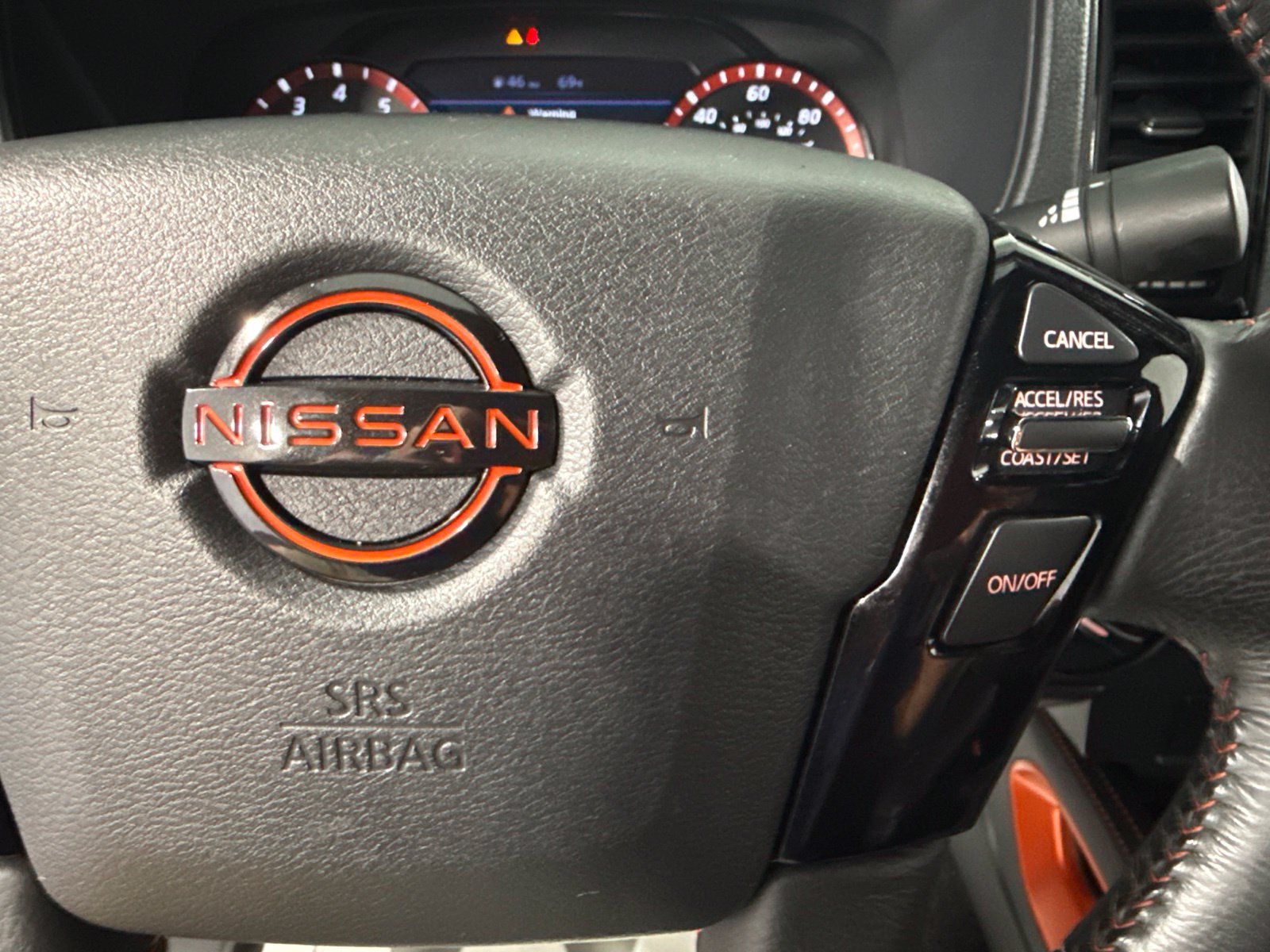 Used 2022 Nissan Frontier PRO-4X w/ Off-Road Protection Package AWD/4WD image 37