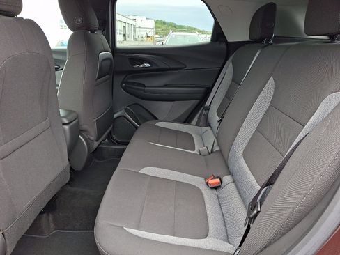 Certified 2023 Chevrolet TrailBlazer LT w/ Convenience Package AWD/4WD image 10