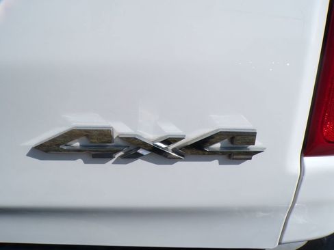 Used 2022 RAM 1500 Big Horn AWD/4WD image 5