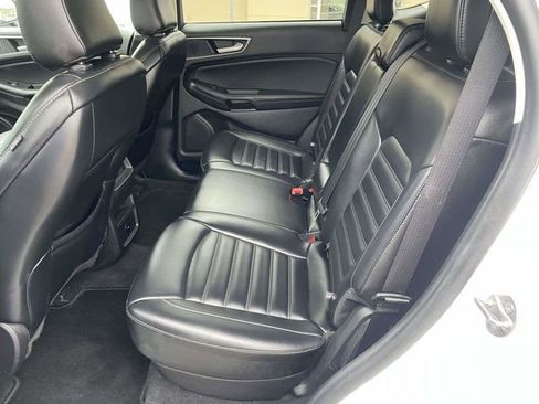 Used 2024 Ford Edge SEL image 8