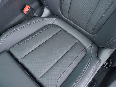 New 2026 BMW 330i Sedan w/ Convenience Package image 11