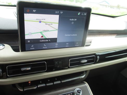 Used 2023 Lincoln Aviator Reserve w/ Equipment Group 201A AWD/4WD image 31