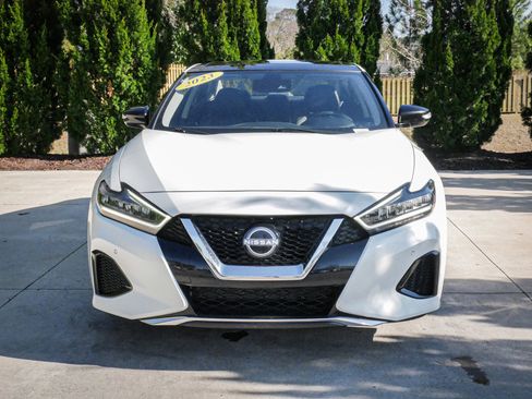 Used 2023 Nissan Maxima SL image 3