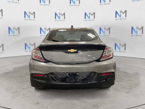 Used 2017 Chevrolet Volt Premier FWD image 4