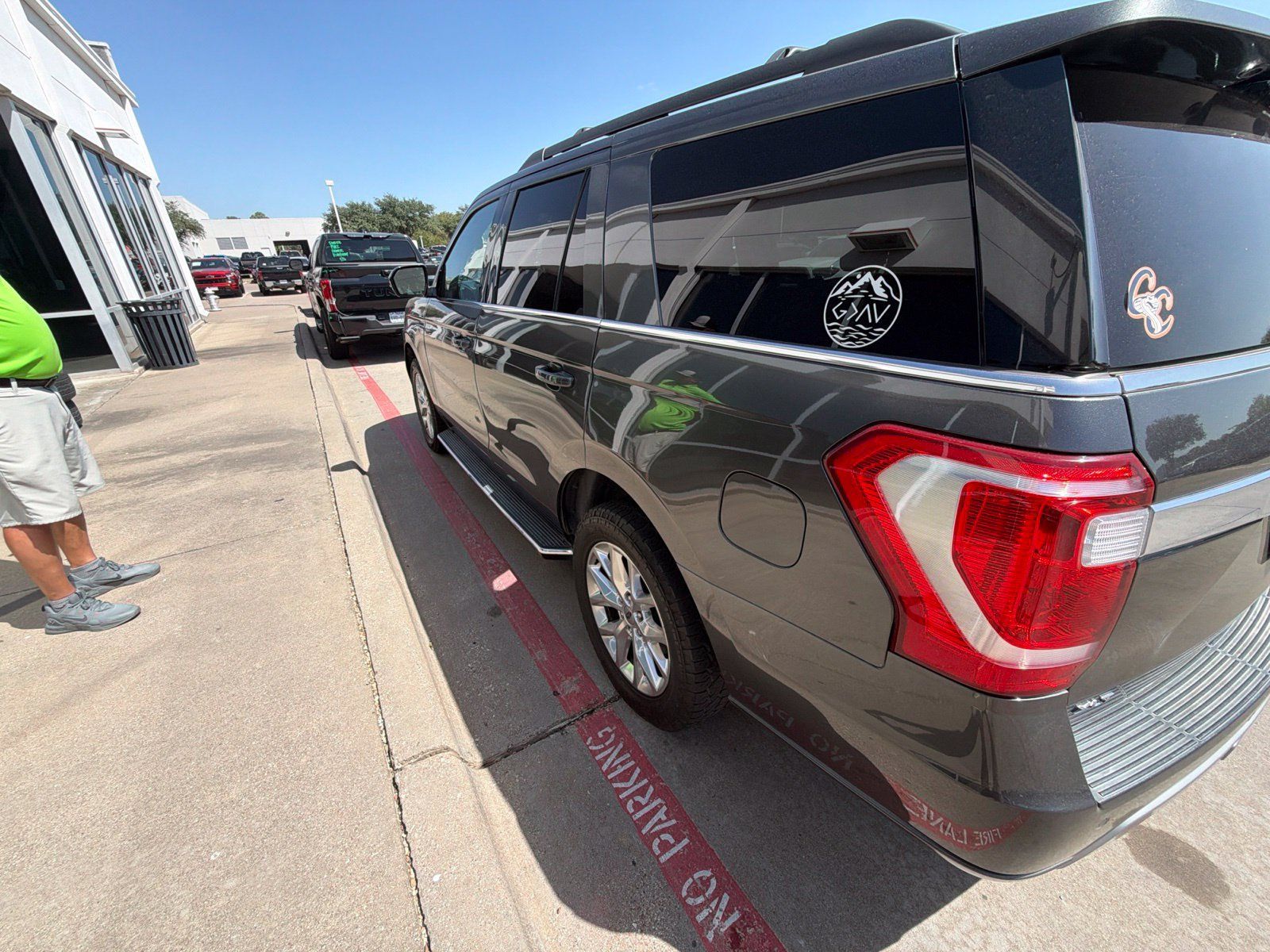 Used 2021 Ford Expedition XLT RWD image 6