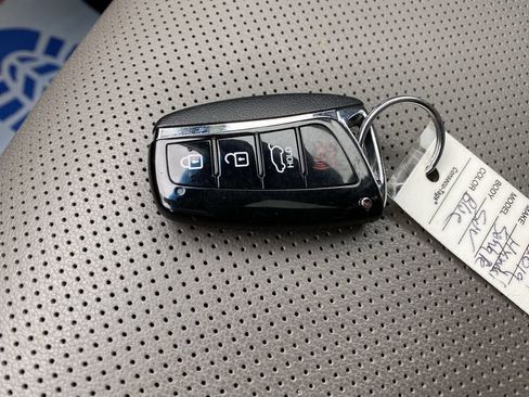 Used 2019 Hyundai Santa Fe XL image 37