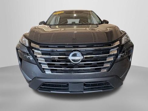 Used 2025 Nissan Rogue SV AWD/4WD image 9