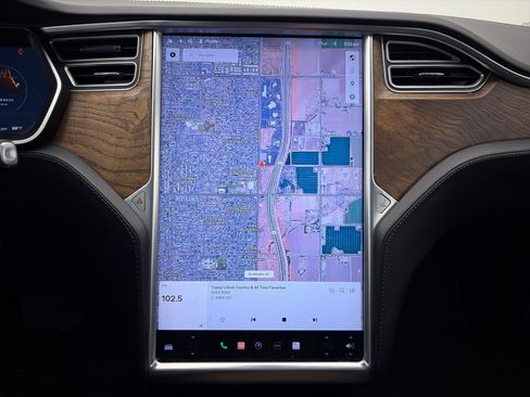 Used 2017 Tesla Model S 75 image 4