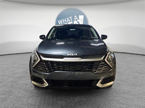 Certified 2024 Kia Sportage LX image 9